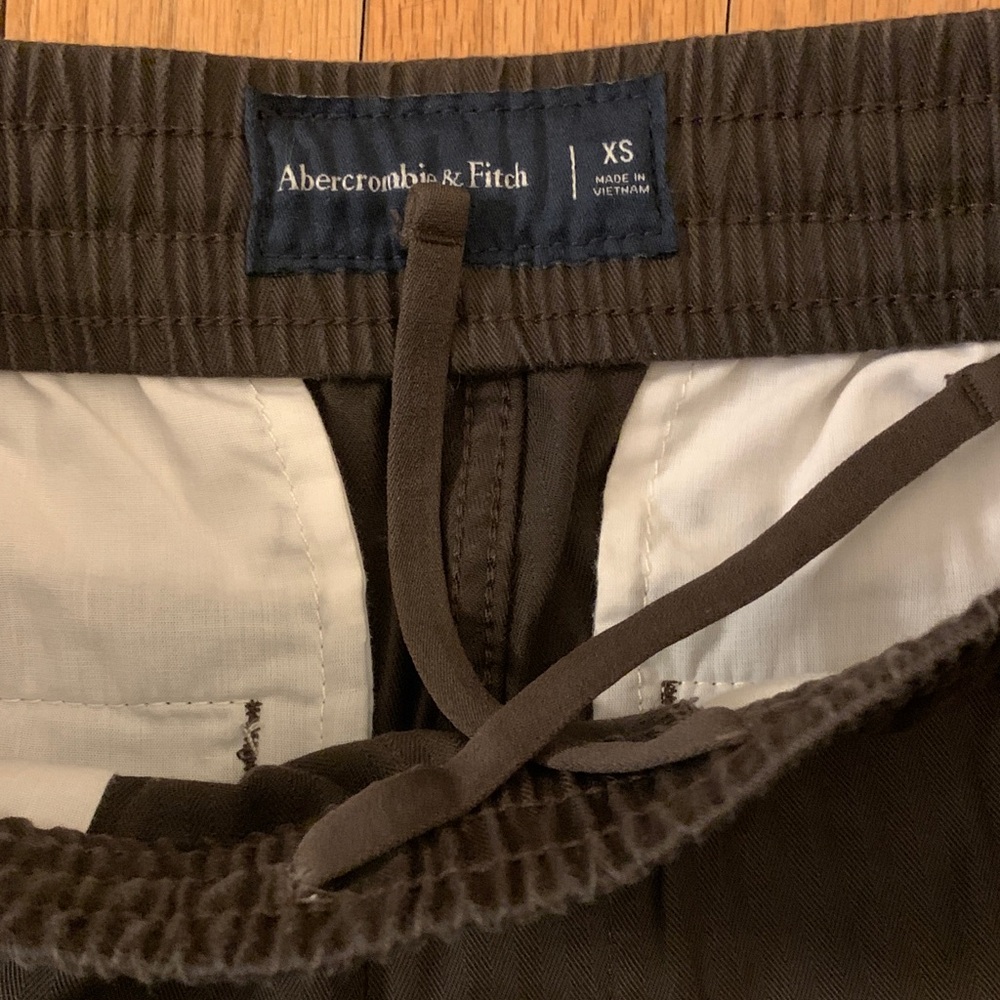 Abercrombie & Fitch Men's Dark Brown Joggers - Picture 2 of 8